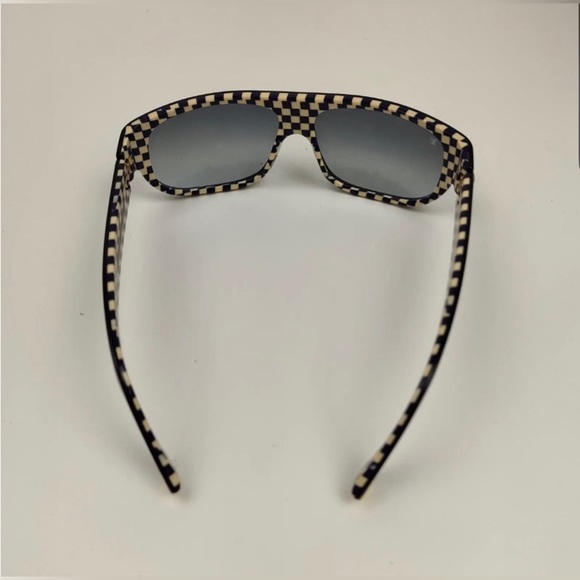 Louis Vuitton Authentic Sunglasses Unisex!!! Like New! - Picture 11 of 13